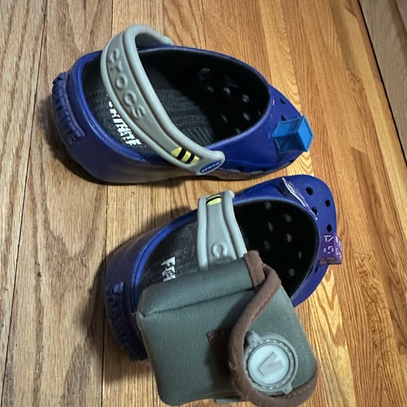 Fortnite Crocs - Picture 2 of 3